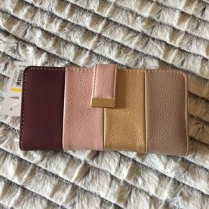 New women’s pink wallet